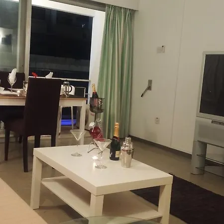 Apartment Town Center Suites Nicosia